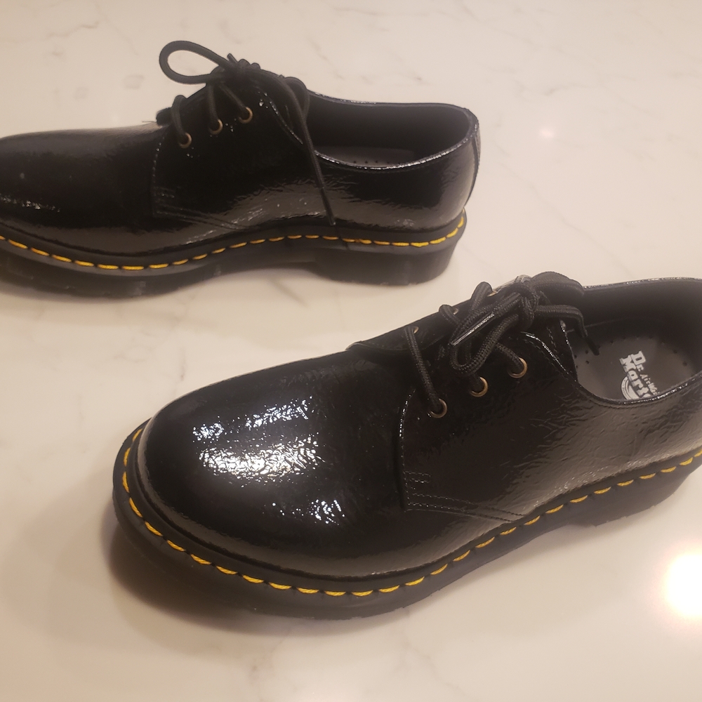 Doc Martens 1461 Women's Black Patent Lace-Up Oxford Shoes UK 8 US 10 LOoks NEW - Picture 4 of 9